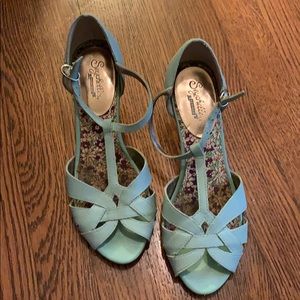 Seychelles teal heels, EUC size 7.5